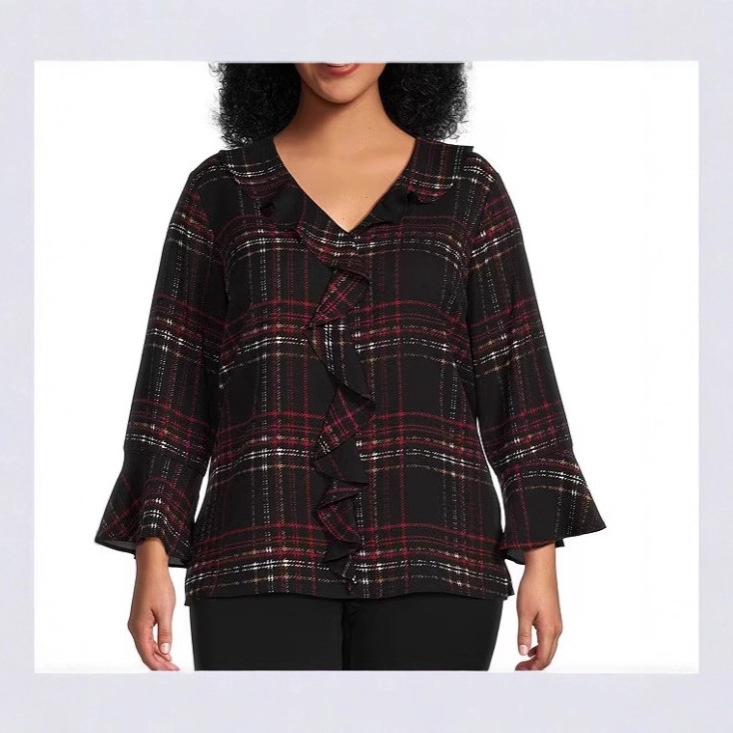 Plus Size Women's Woven Twill Plaid Pattern Layered Pleated V Neck 3/4 Sleeve Top Plus Size Women's Woven Twill Plaid Pattern Layered Pleated V Neck 3/4 Sleeve Top