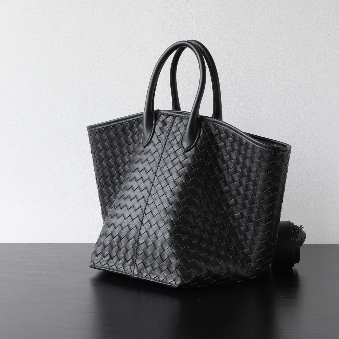 Light Luxury Sheepskin Woven Wing Bag - Large Capacity Genuine Leather Tote Handbag For Women - Thumbnail 4