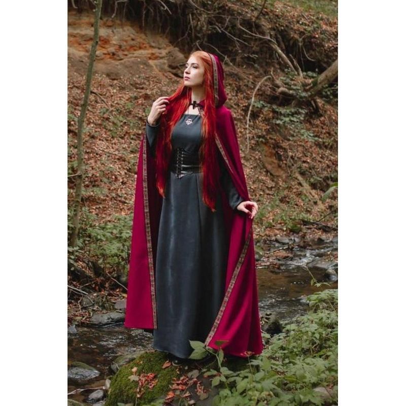 European and American Trade Halloween Costumes Retro Lace Medieval Cloak Film and Television Stage Makeup Pastoral Cloak Shawl Women