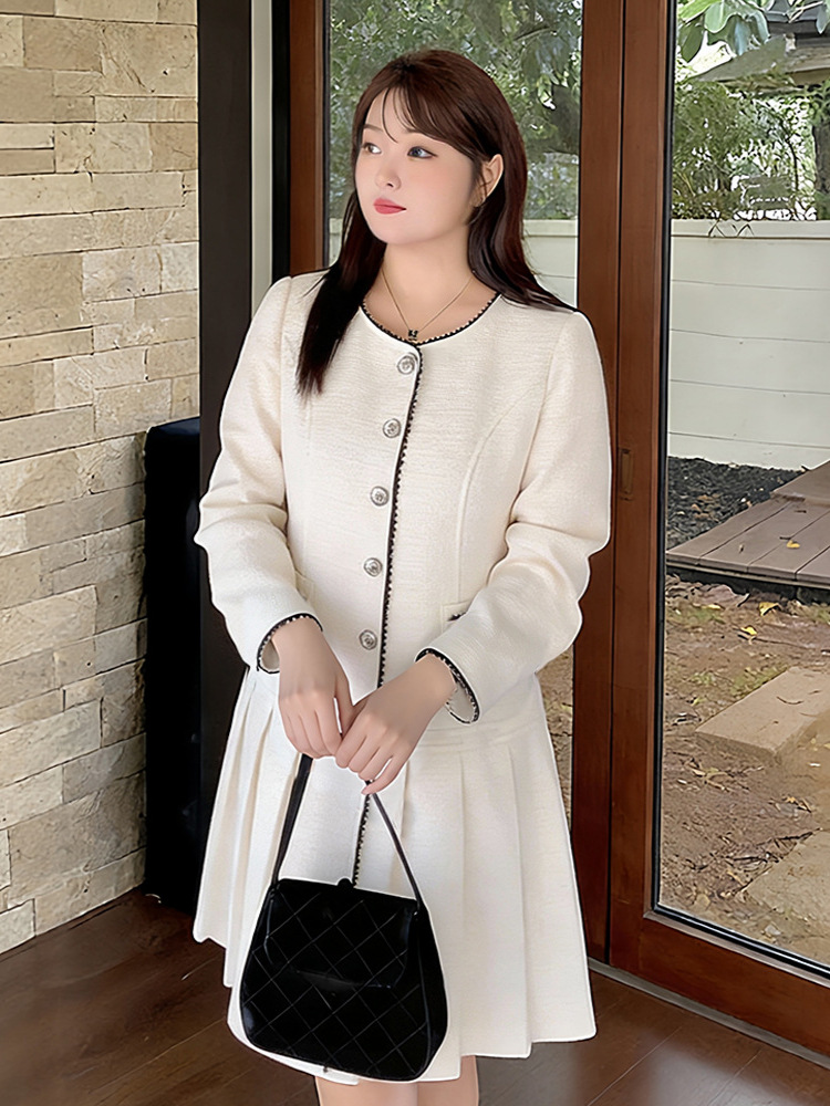 120-300 Plus Size Women's Clothing, Chanel-Style Dress, New Autumn and Winter Model, Pleated Long-Sleeved Dress with a High-End Feel for Chubby Girls 120-300 Plus Size Women's Clothing, Chanel-Style Dress, New Autumn and Winter Model, Pleated Long-Sleeved Dress with a High-End Feel for Chubby Girls