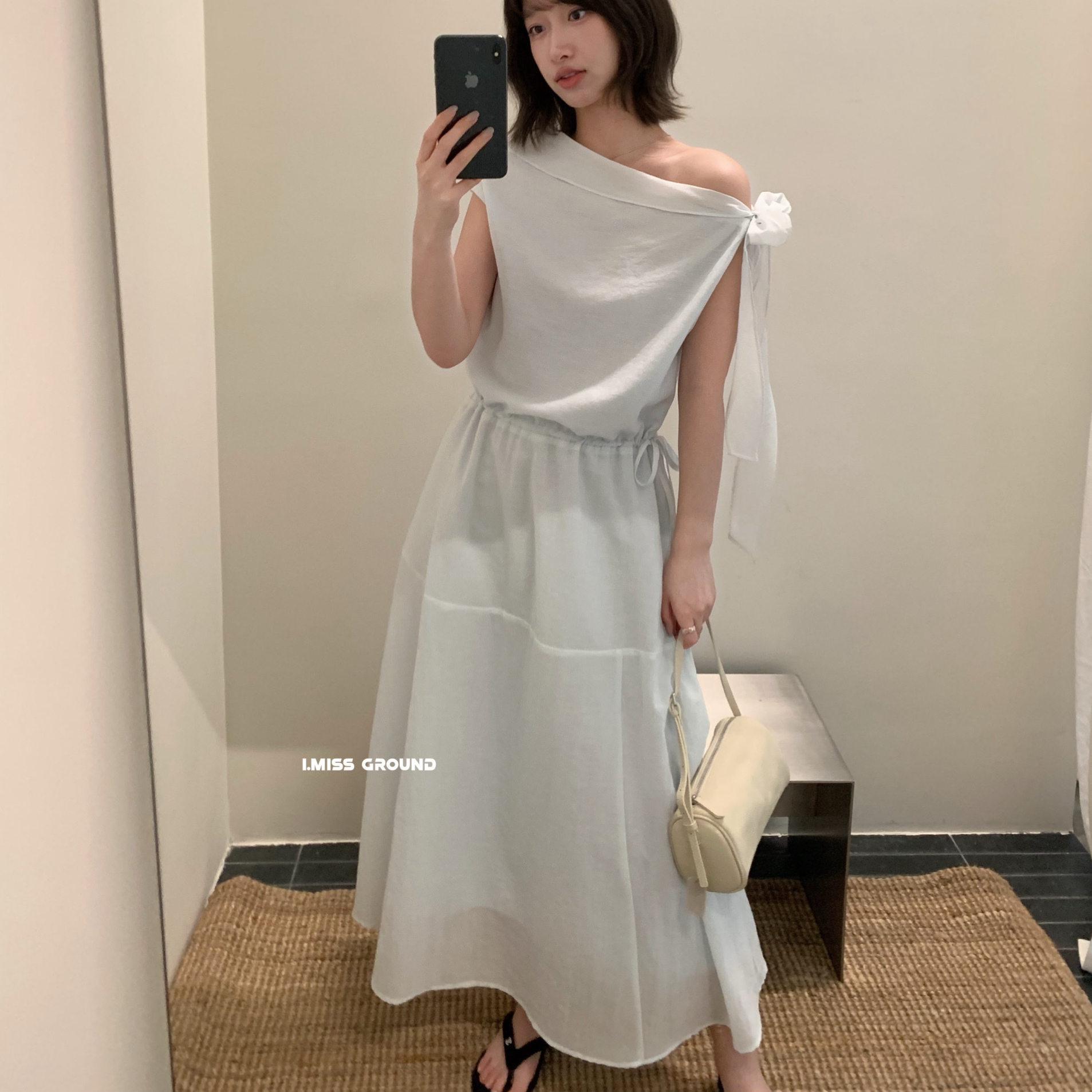 Đầm maxi nữ thắt eo phong cách Pháp cổ điển, tay lệch vai, dáng chữ A, tôn dáng — xanh lam, màu trắng, Bột cam