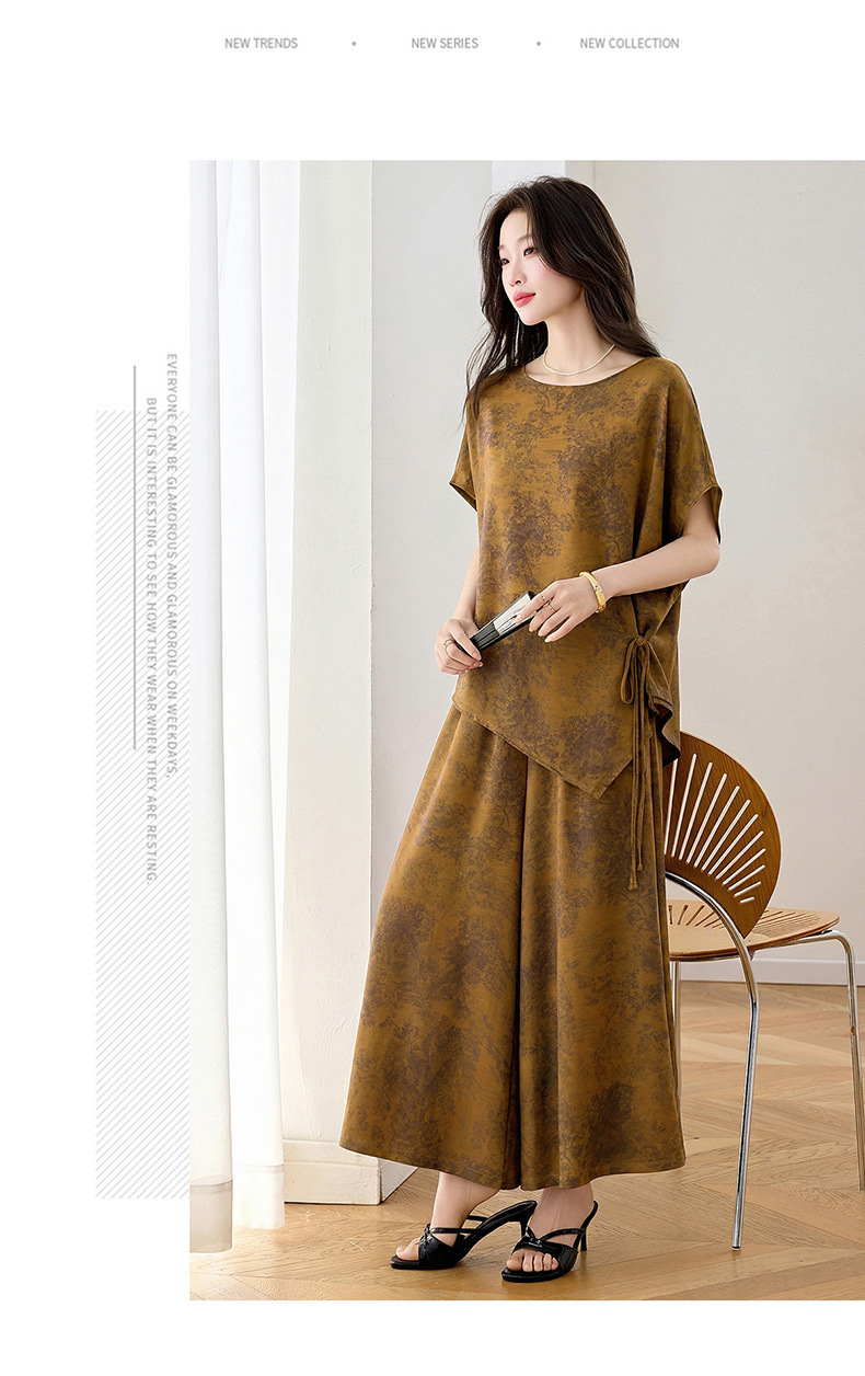 Bộ áo crop top phối quần ống rộng in họa tiết hoa không đối xứng mùa hè 2026 — màu tím, màu vàng chi tiết 14