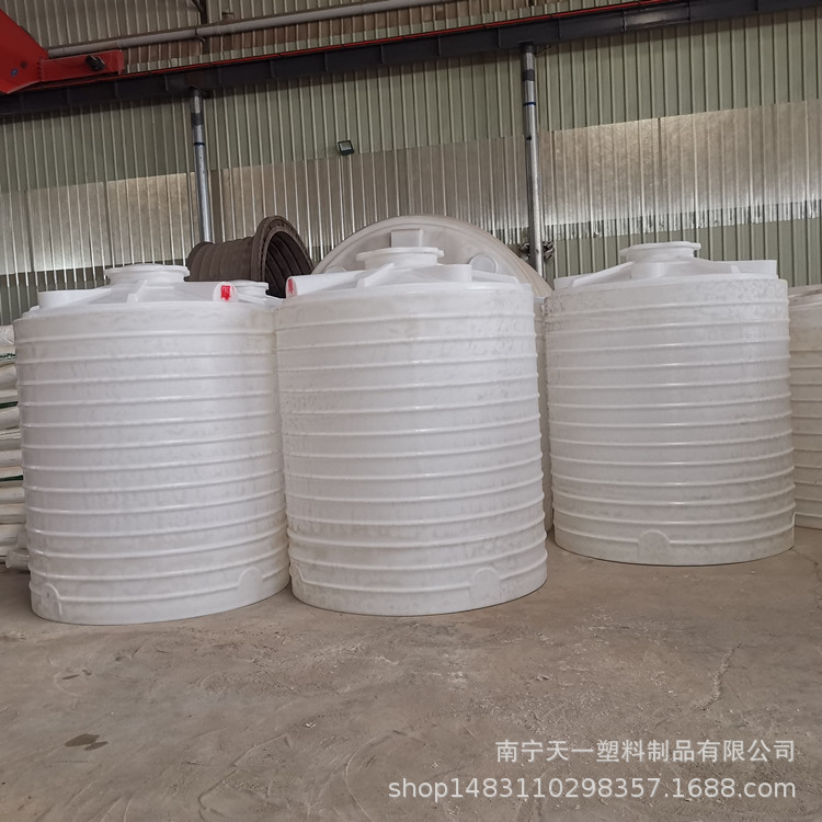 广西南宁5吨塑胶储罐,10吨PE水塔,30吨塑料水箱,50吨聚乙烯储罐厂