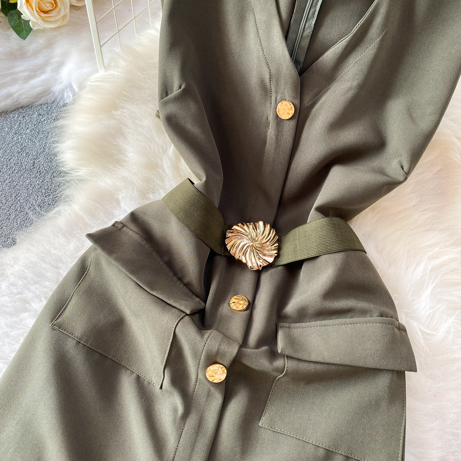 Sophisticated V-Neck Sleeveless Blazer Dress With Metal Buttons, Slimming Waist & High Slit_ecoleips.com
