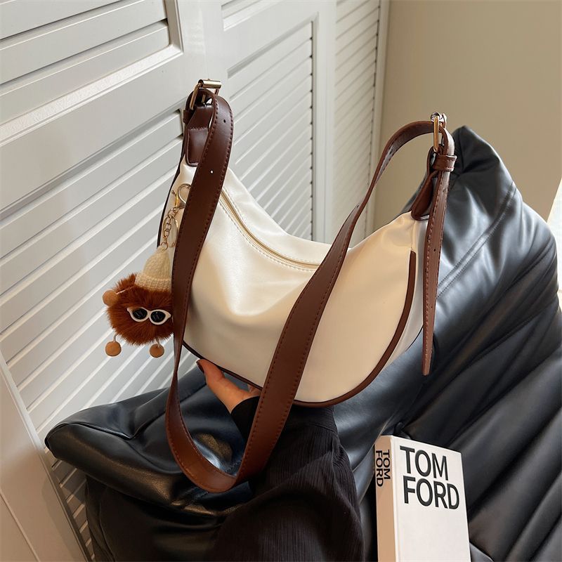 Retro Dumpling Shoulder Bag For Women Contrasting Texture Style_voghion.com