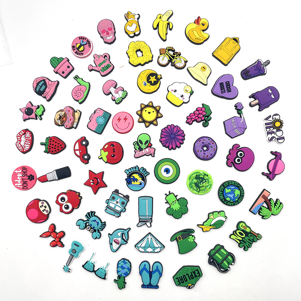 Cartoon fresh footwear buckle