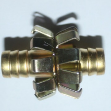 【供应】花园管接头，PVC软管接头，镀铜铁接头（吸卡包装）