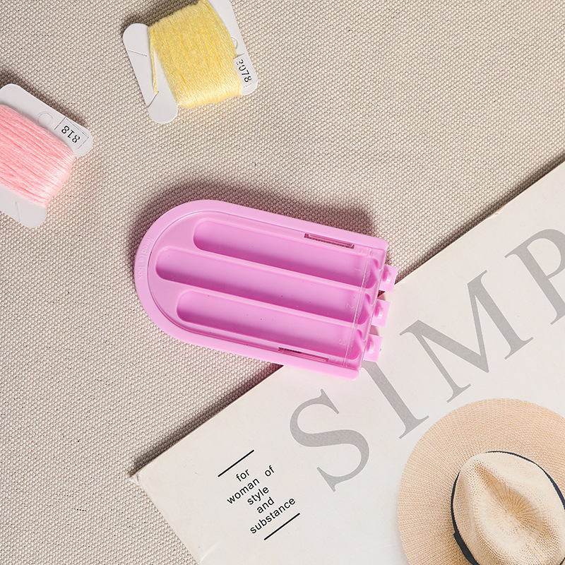 Varias especificaciones de almacenamiento transparente botella de aguja de plástico de almacenamiento compacto de aguja de coser a mano botella de aguja de almacenamiento botella de aguja al por mayor