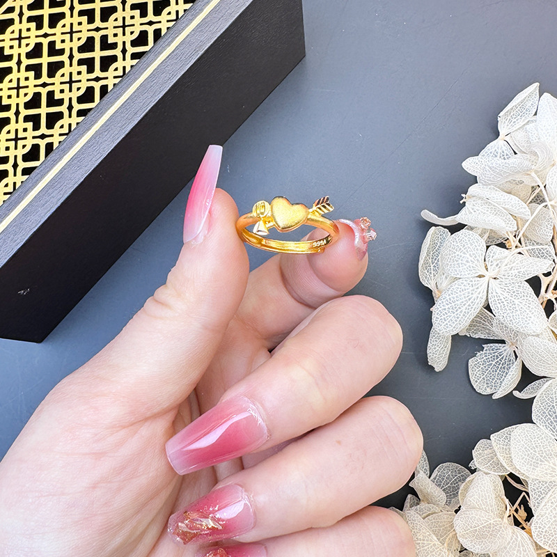 Shajin amor anillo de aleación de cobre una flecha para vestir regalos de pareja en vivo explosión Yiwu joyería al por mayor suministro