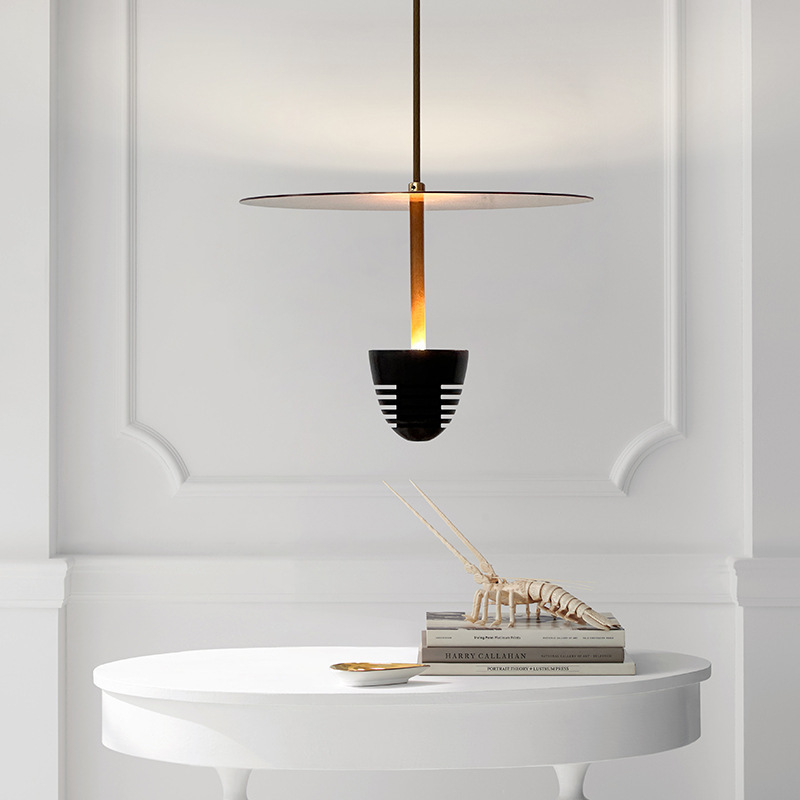 Italian Simple Modern UFO LED Lamp Restaurant Bar Table Single Chandelier American Milk Tea Shop Bakery Lamp Italian Simple Modern UFO LED Lamp Restaurant Bar Table Single Chandelier American Milk Tea Shop Bakery Lamp
