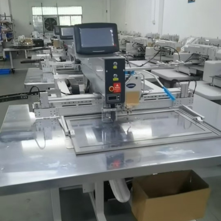 Máquina automática de apertura de bolsas de patrón láser vertical, herramienta automática de apertura de bolsas, máquina de apertura de bolsas de patrón de computadora