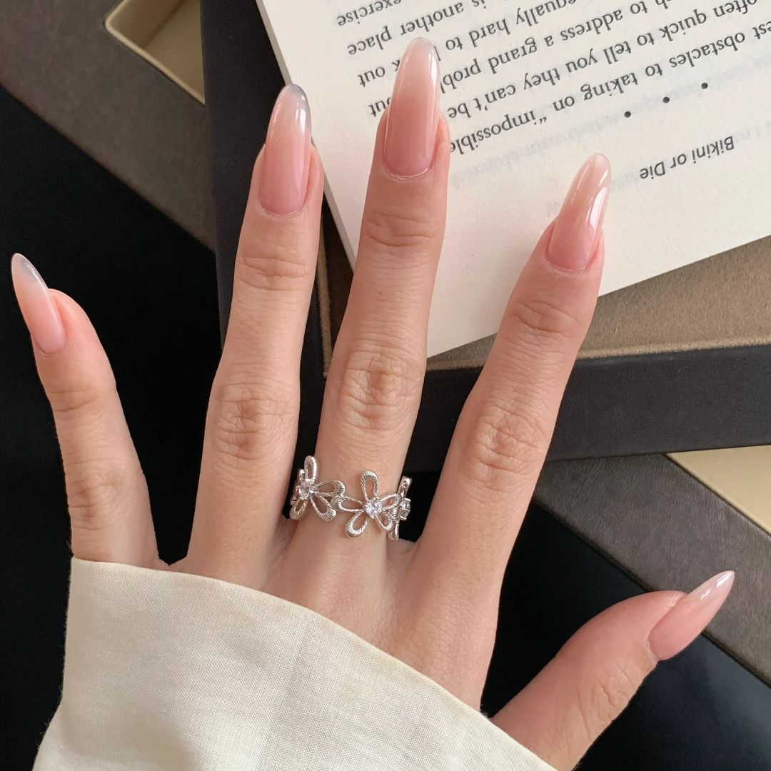 Minimalist Sunflower Diamond Inlaid Lace Ring Adjustable Design_voghion.com