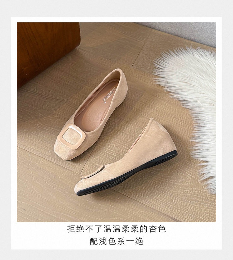 Giày bệt nữ mũi vuông khóa ngang, cổ thấp chất liệu nhung, gót xuồng 3–6 cm — Màu be, màu đen, màu đỏ chi tiết 9
