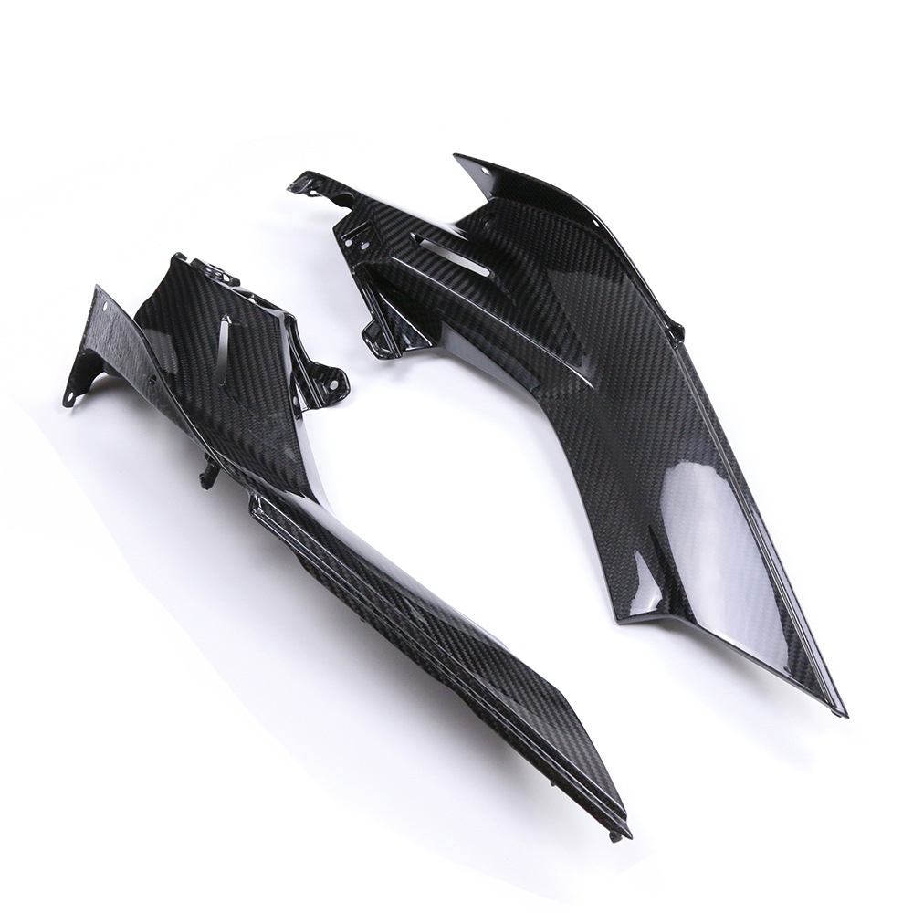 Suitable for CFMOTO spring wind 800NK rhinoceros + motorcycle modified carbon fiber shell parts car body front decorative plate