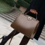 新款质感设计师小众女包