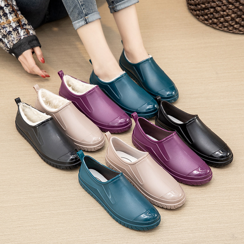 new pattern fashion lady Short tube Plush Boots Water shoes Short tube wholesale thickening non-slip construction site keep warm Rain shoes