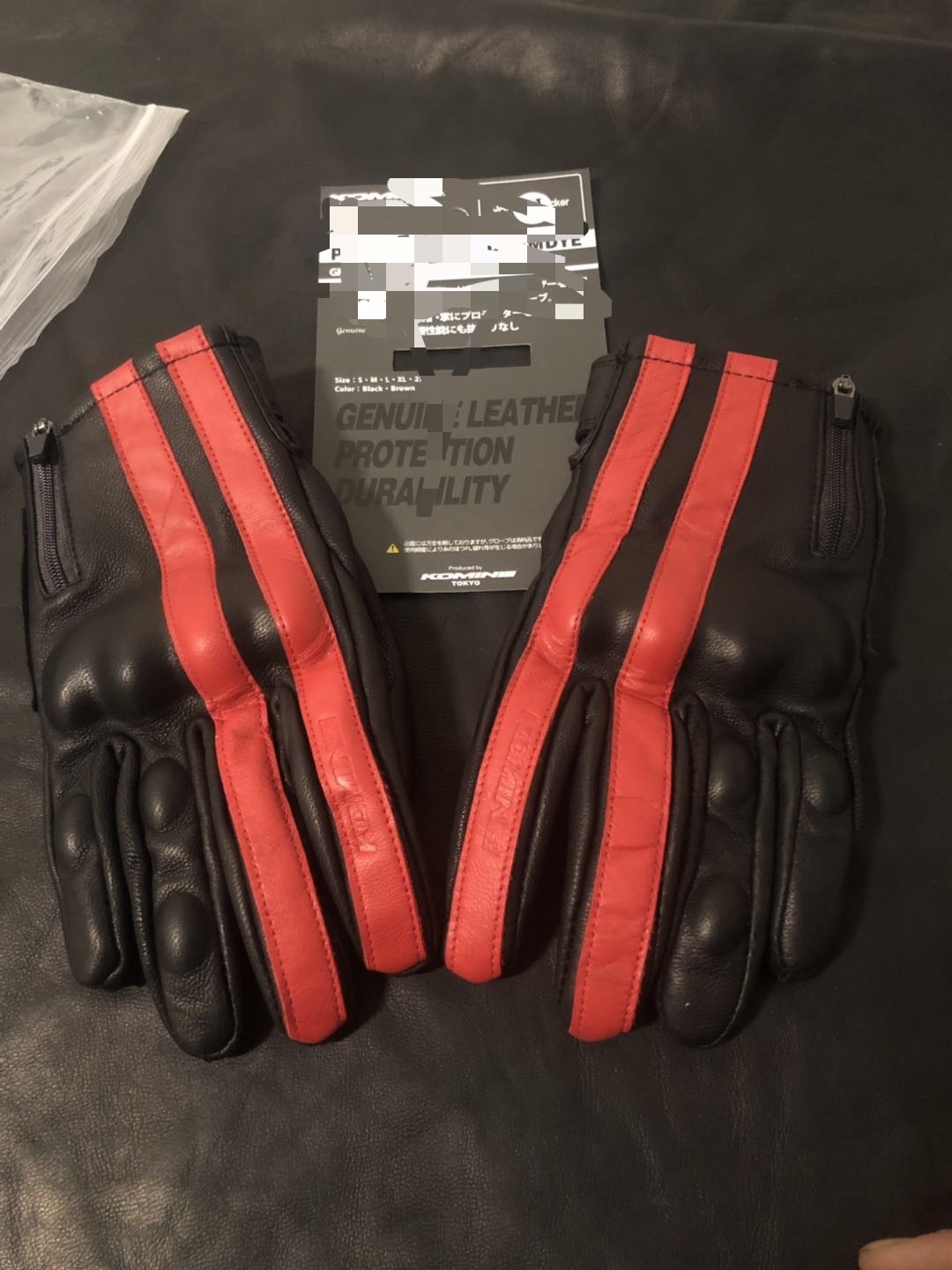 블랙 레드 비 다공성