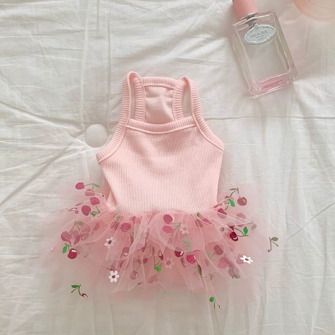 Весна и лето новая собачья пушистая юбка кошка Тедби Медведь Йоркшир Бомей платье вишневый принт одежда