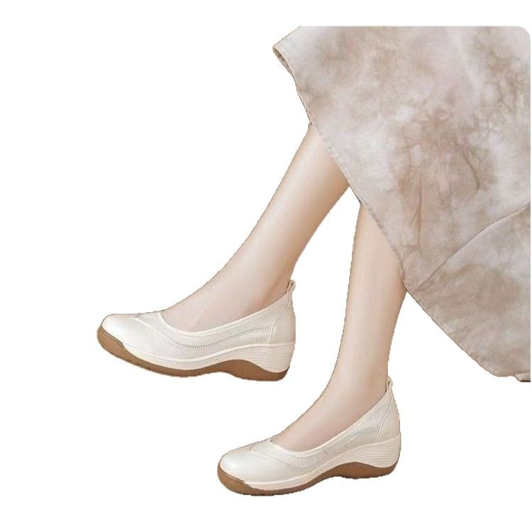Explosión de suela suave cómoda madre sacudida zapatos de mujer 2025 primavera y verano nuevos zapatos casuales superficiales transpirables zapatos perezosos