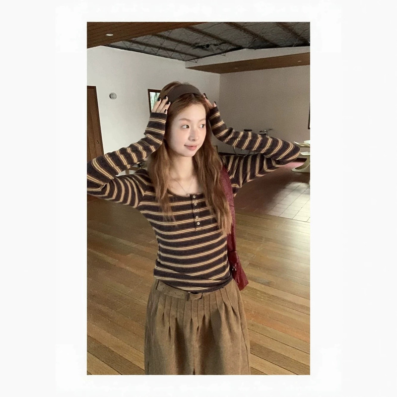 Vintage Color-Block Striped U-Neck Long-Sleeve T-Shirt for Women, New Autumn Slim-Fit Korean Style Slimming Base Shirt Top