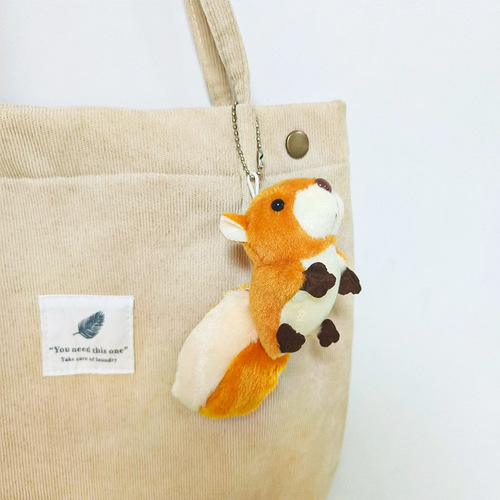 Autumn and winter squirrel keychain pendant for men and women, cute couple bag pendant, cartoon brooch, plush doll toy