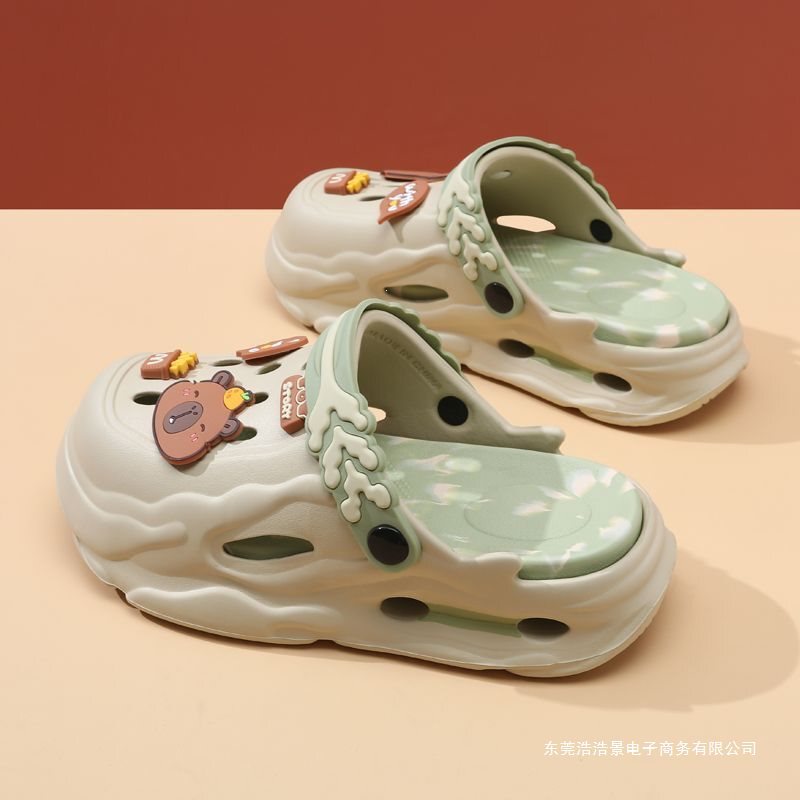 Women's Summer Outdoor Clogs with a Soft, Cushioned Feel, Non-Slip Thick Sole, Height-Increasing, Suitable for Work, Soft-Soled, Fashionable Couple's Beach Shoes
