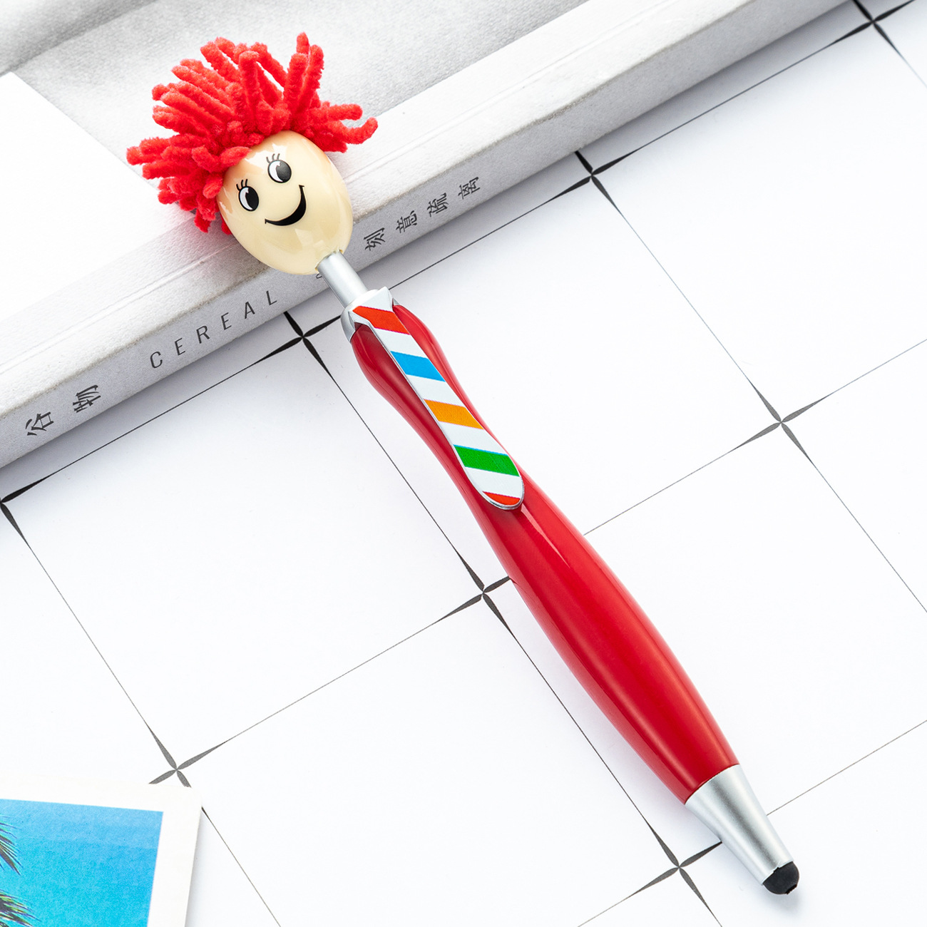 Linda muñeca de peluche cabeza bolígrafo imprimible logotipo tridimensional de dibujos animados Smiley táctil pluma de regalo de Navidad