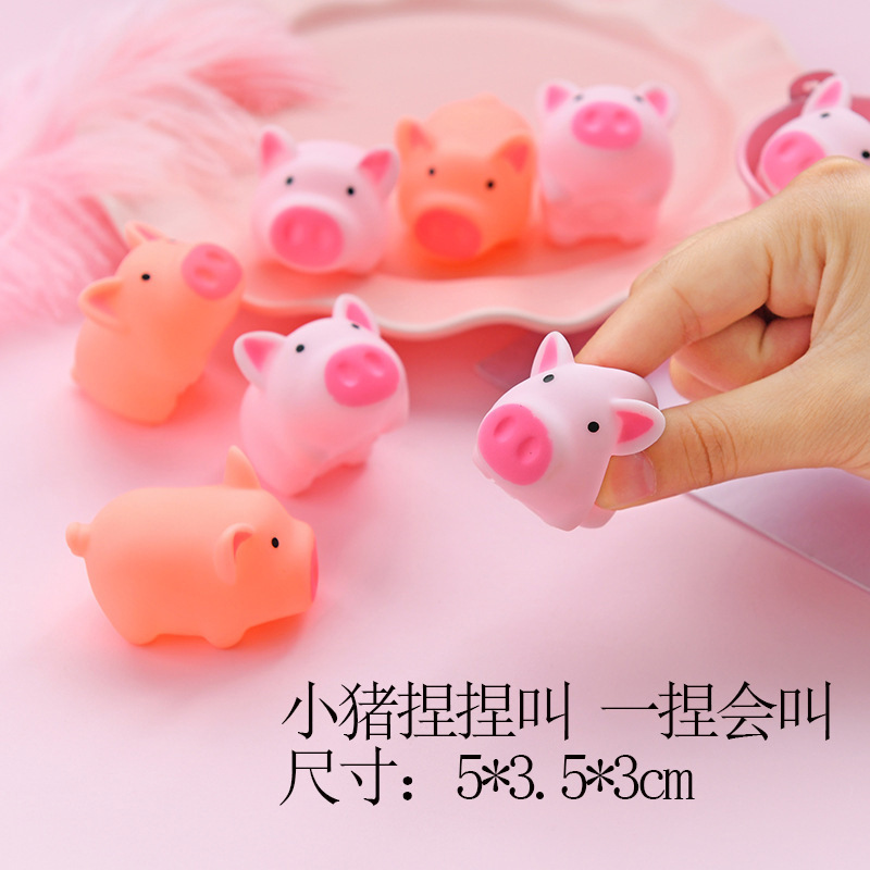 연한 갈색 핀치 돼지 10마리