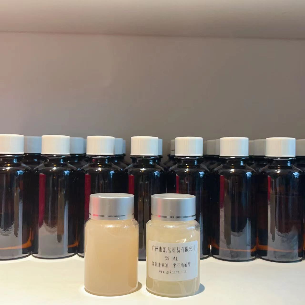 现货供应氢化蓖麻油二聚亚油酸脂适用于口红等 样品链接