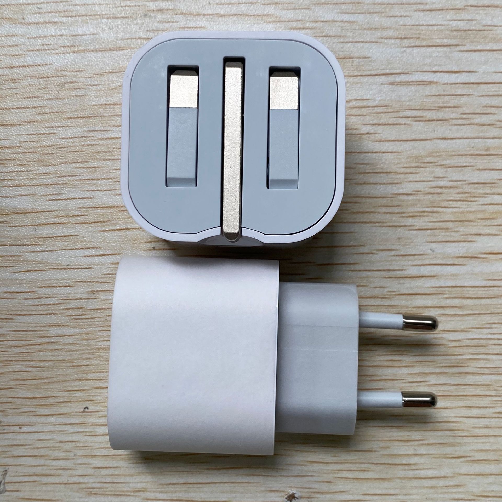 20W Pd Fast Charger Adapter, Uk Standard, Compatible with Apple Pd 20W, Us Standard 12/13 Charger Fast Charging Certified