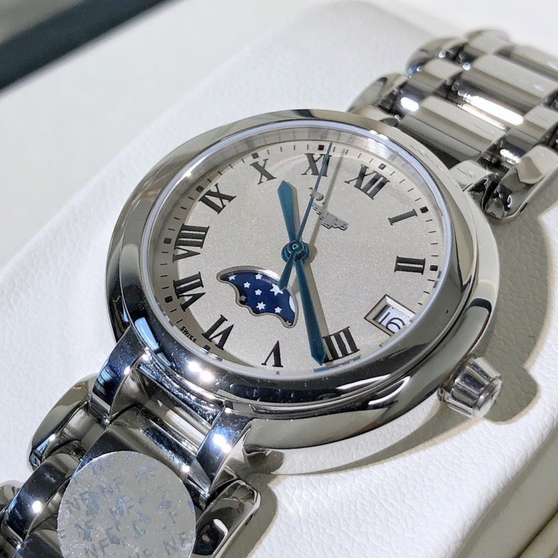 Fashionable universal retro swiss watch