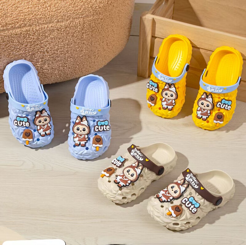 2025 Summer New Cute Rabbit Cartoon Large Small and Medium-sized Children's Hole Shoes Soft Sole Shoes Children's Sandals and Slippers