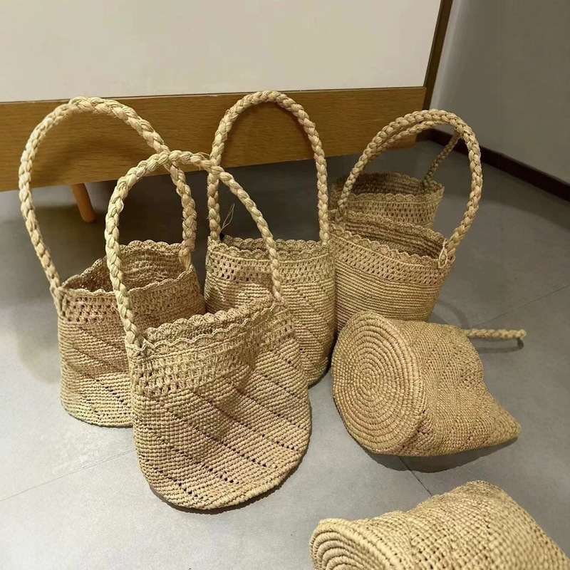 French Rafi Grass Hand-woven Bucket Bag Travel Holiday Shoulder Handheld Straw Woven Bag 2025 New Style