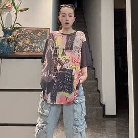 网纱印花T恤衫女欧货潮牌个性字母涂鸦撞色宽松中长款套头圆领T恤