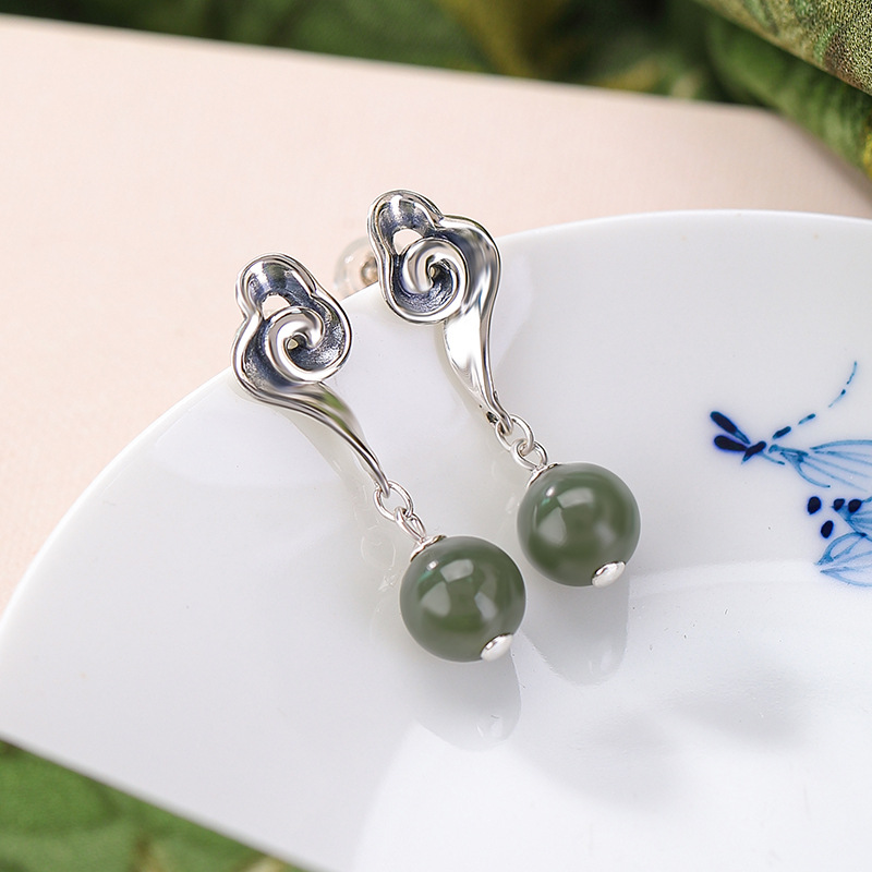 Bông tai bạc S925 đính ngọc Hòa Điện tự nhiên phong cách Trung Hoa hình đám mây — một cặp