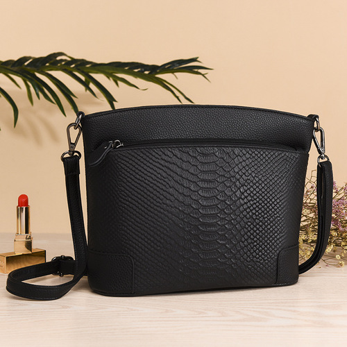 真皮女包2024新款时尚百搭单肩斜挎包头层牛皮大气中年妈妈包简约