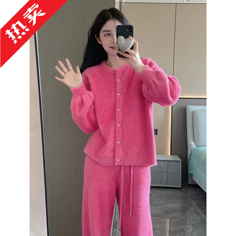 2024 새로운 잠옷 여성의 가을과 겨울 플란넬 기모 두꺼운 세트 고급 우아한 산호 양털 홈 옷