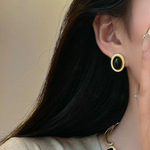 11# Golden Black Oval Stud Earrings (G49156)