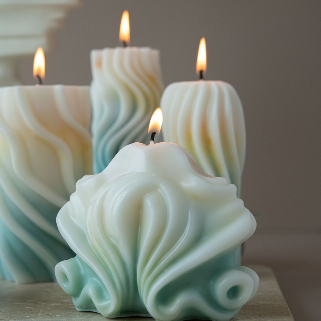 Ventas transfronterizas calientes de diseño de vela vela de incienso decoración de joyas de textura alta mano regalo explosivo al por mayor