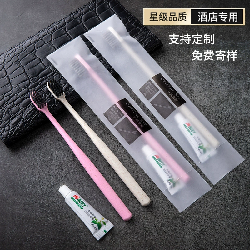 Одноразовый набор для ванной комнаты "два в одном" (зубная щетка и паста) для отелей и гостиниц B&B, возможен логотип производителя.