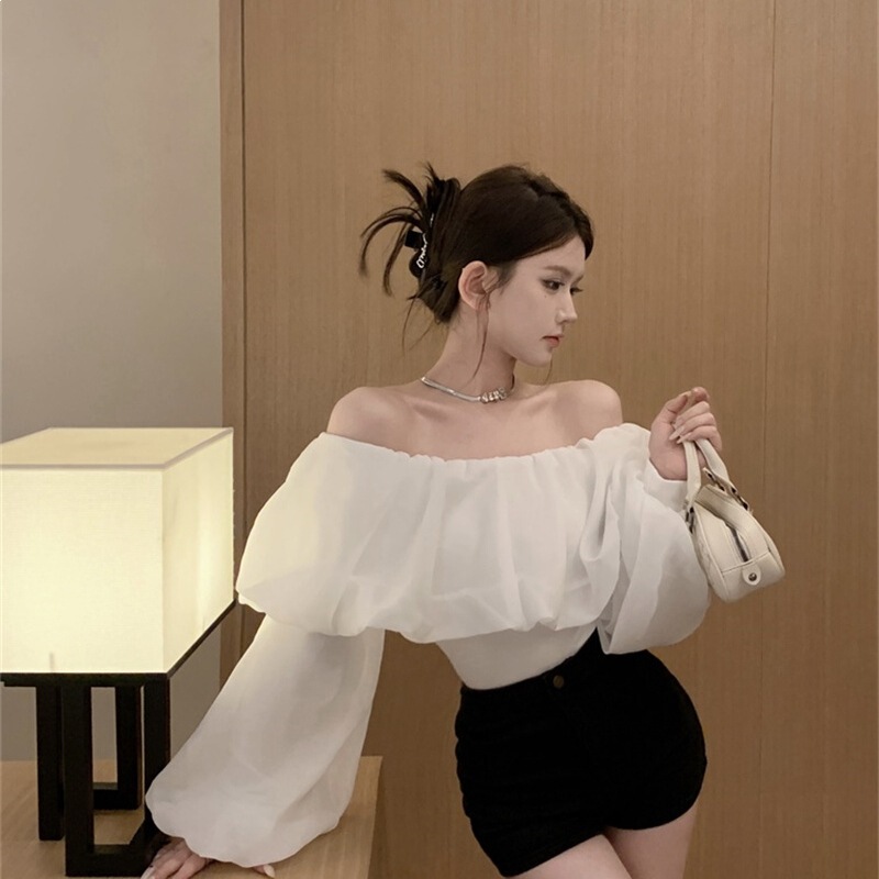 British Style Ruffled Off-Shoulder White Shirt for Women, Autumn 2025 New Pure Sweet Girl Style, Off-Shoulder Lantern Sleeves, Puff Sleeves