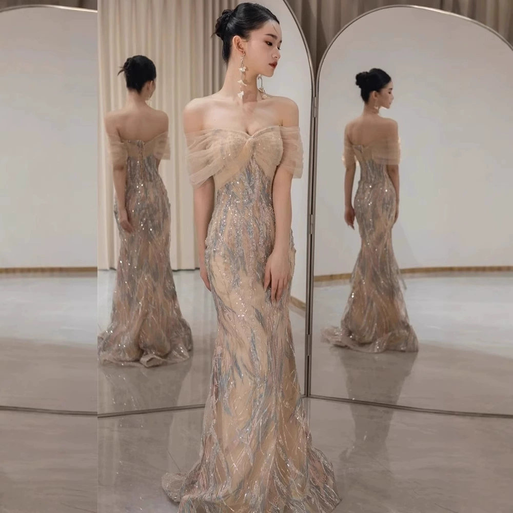 Вечернее платье светло-экстравагантное нишу высокого класса
