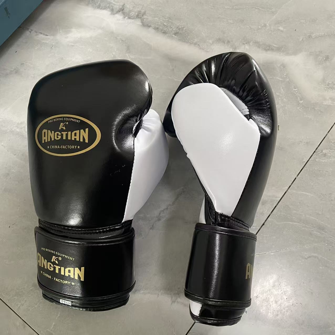 Fábrica Angtian guantes de boxeo personalizados directos guantes de boxeo profesional Sanda image 3