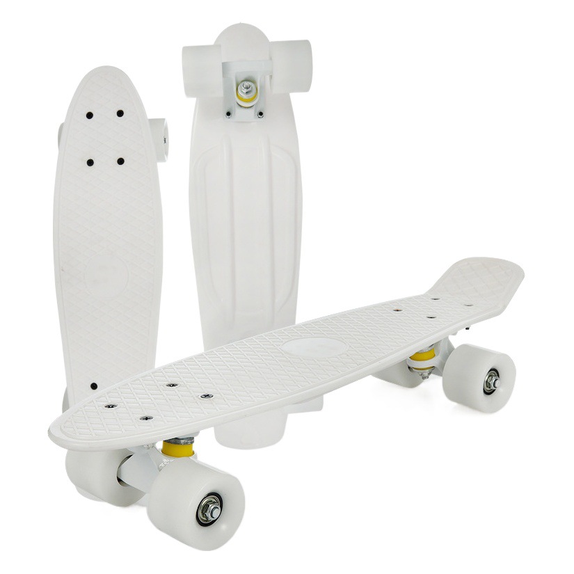 Cross-border e-commerce new plastic four-wheel small fish skateboard flash wheel Road single warped skateboard can be sent on behalf