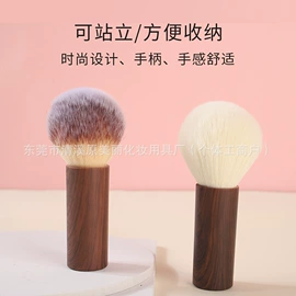 化妆刷、刷包;指甲刷;牙刷