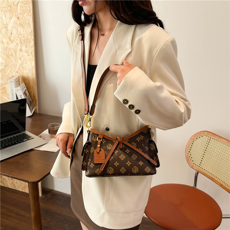 Borsa da donna vintage di alta gamma, modello 2025, versatile, comoda da portare a mano, a spalla o a tracolla, elegante e casual._voghion.com
