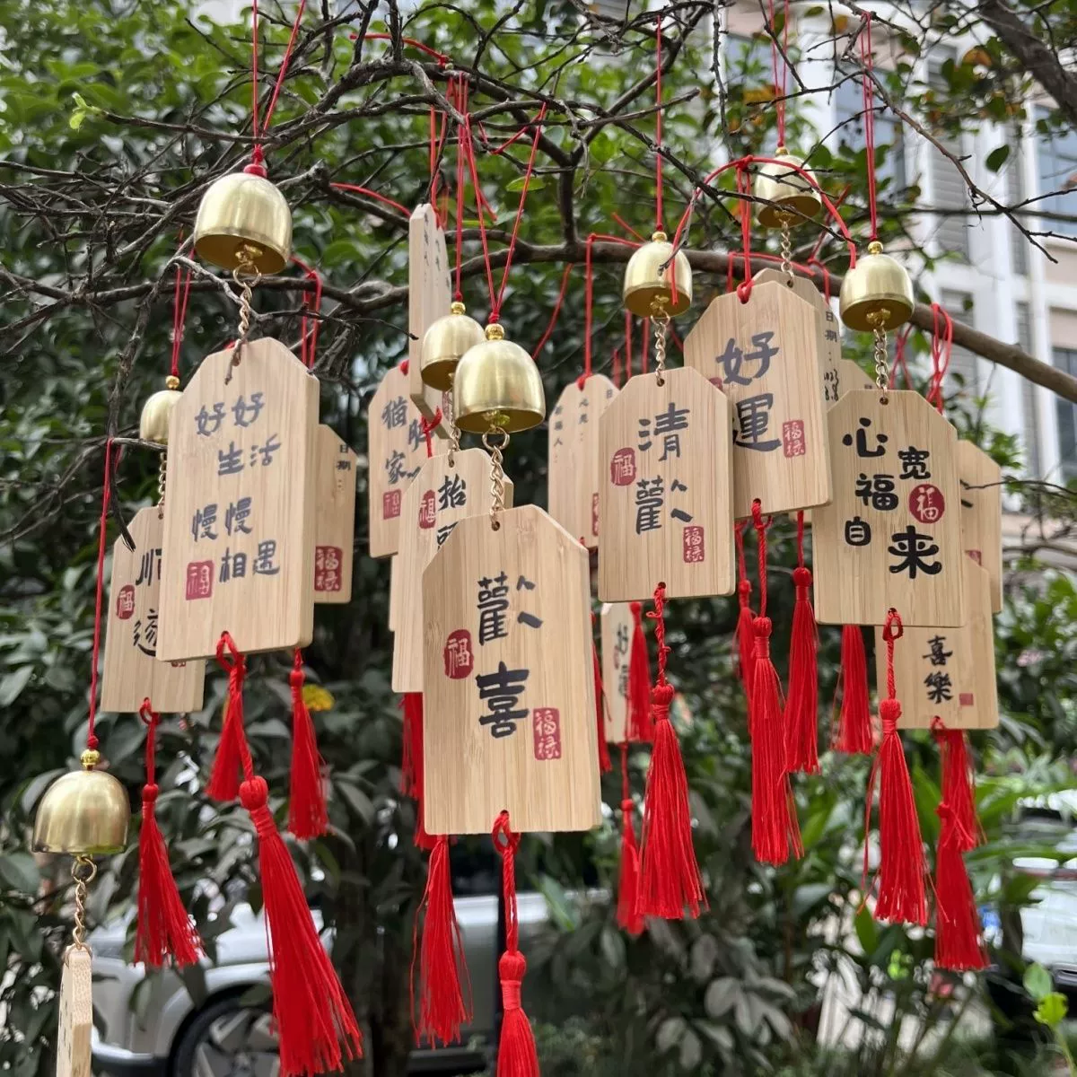 Молитвенная карта с колокольчиком, карта желаний, бирка, резьба по содержанию, печать логотипа, оптовая продажа, живописное место, культурные и креативные подарки