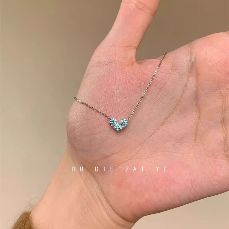 Baby Blue Heart Zircon Necklace Cool Niche Design Exquisite Accessible Luxury High-End Clavicle Chain