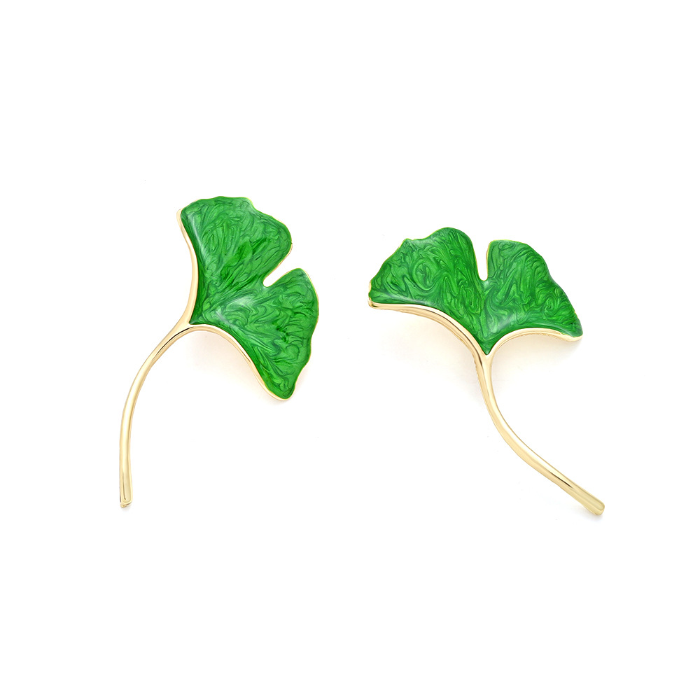 1 Pair Simple Style Ginkgo Leaf Enamel Zinc Alloy Ear Studs display picture 3