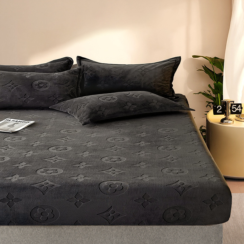 Milk Velvet Fitted Bed Sheets Single Piece Coral Velvet Bedspread Fleece-Lined Thickeneded Mattress Cover Protective Cover Warm Anti-Slip Bed Bed Sheets Cover